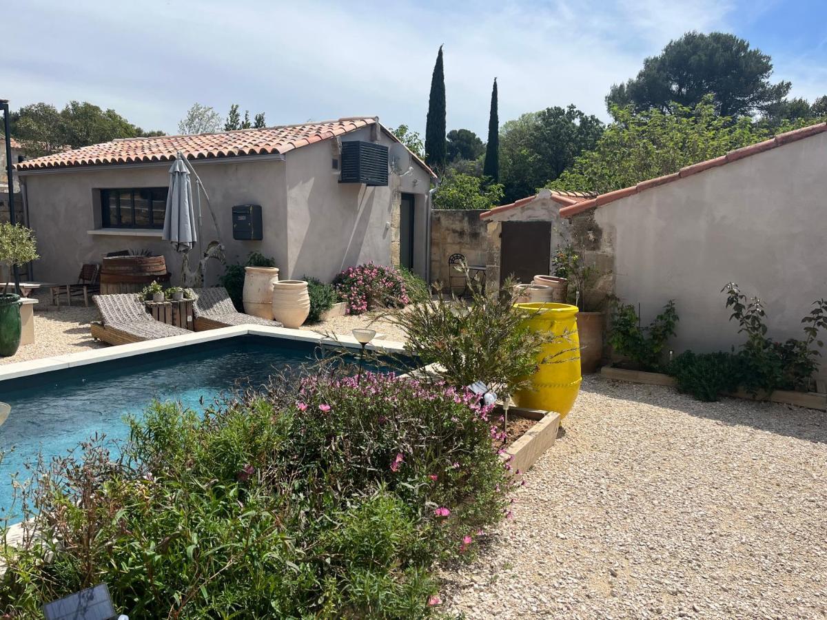 Studio Dans Les Alpilles Apartment Fontvieille Bagian luar foto