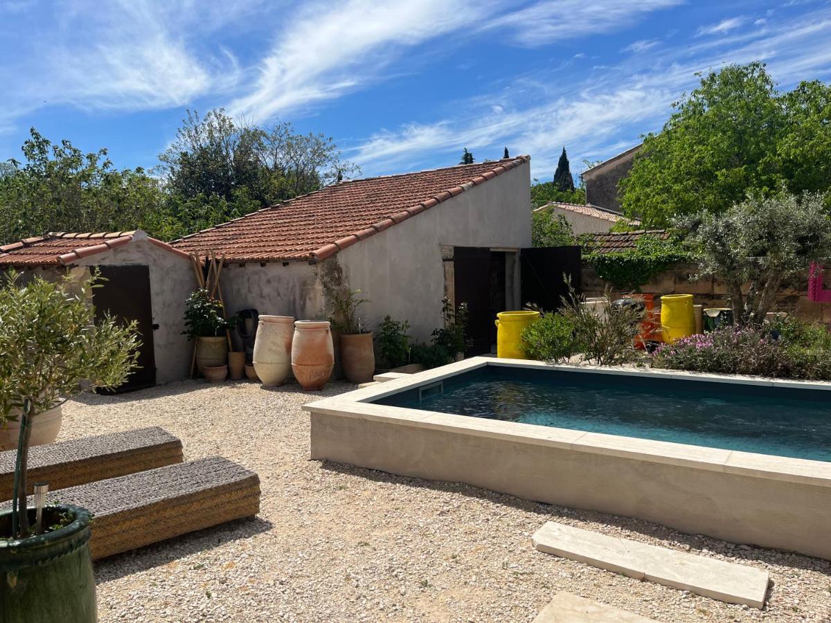 Studio Dans Les Alpilles Apartment Fontvieille Bagian luar foto